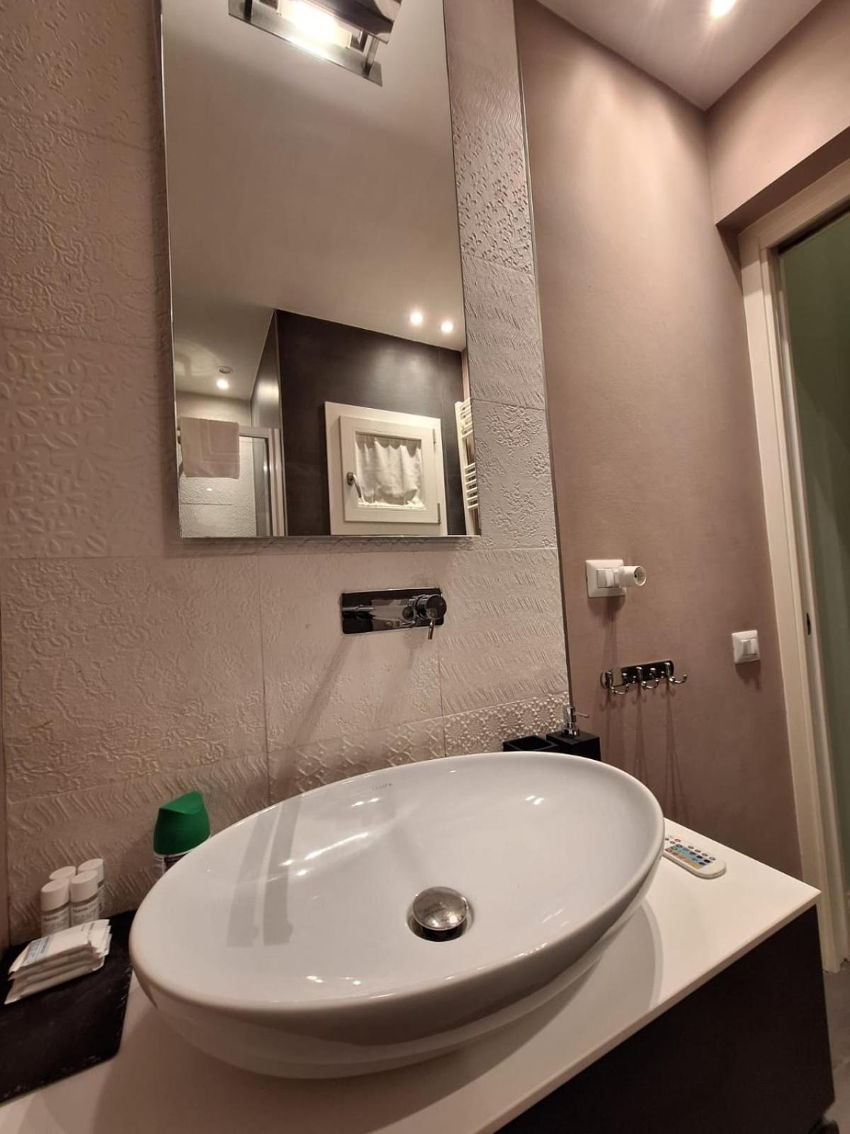 Fiorino Duomo Cozy Suite By Oteego Florença Exterior foto